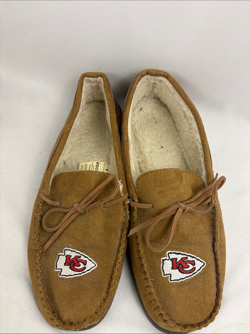 FOCO KC Chiefs NFL Large Tan Moccasin Slippers Sz Large 10/11 Comfy House Shoes